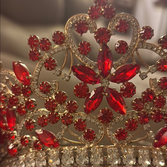 Elegant Red and Gold Tiara - Picture 2 of 3
